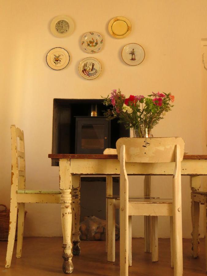 At 85 On Church Prince Albert Quarto foto